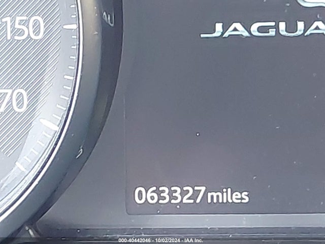 Jaguar E-Pace 2018 SADFJ2FX0J1Z31315 Image 16
