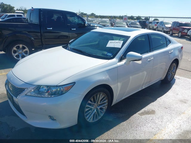 Lexus ES 350 2014 JTHBK1GG1E2117155 Image 2
