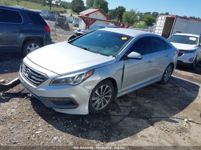 Hyundai Sonata Sport 2015 5NPE34AF2FH069596 Image 2