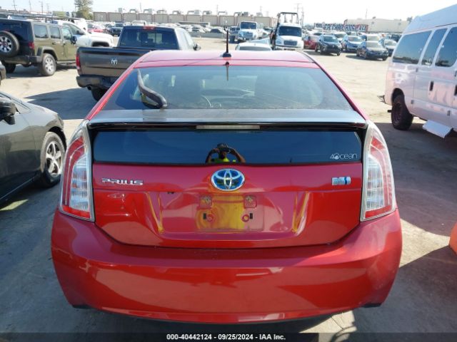 JTDKN3DU6F0460183 Toyota Prius Three