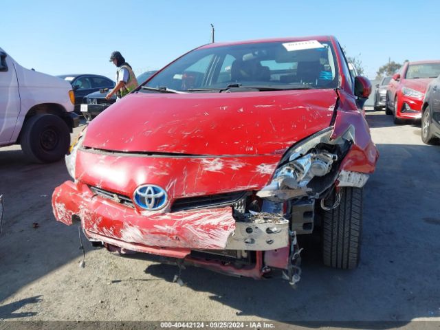 JTDKN3DU6F0460183 Toyota Prius Three