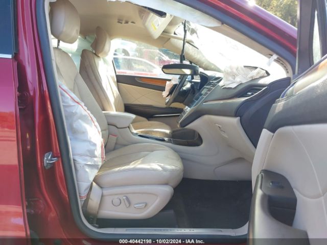 5LMCJ2C9XHUL16874 Lincoln MKC SELECT