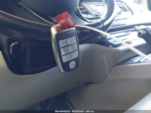 KNDMC5C16G6083936 KIA SEDONA EX