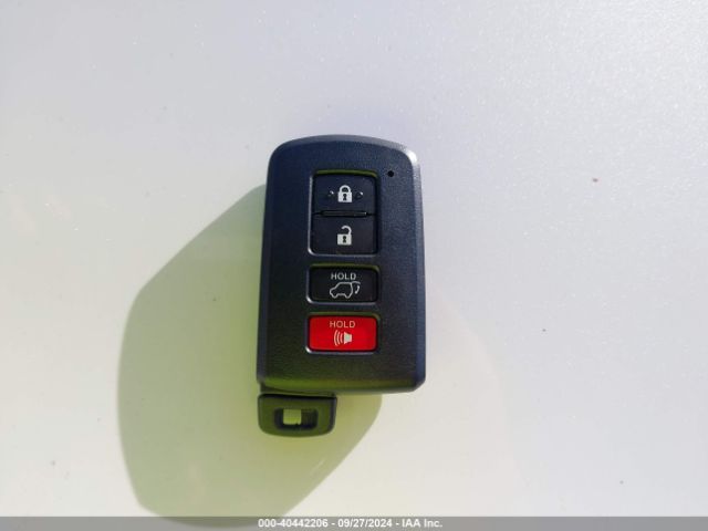 JTMDJREV9HD120472 Toyota Rav4 Hybrid Limited