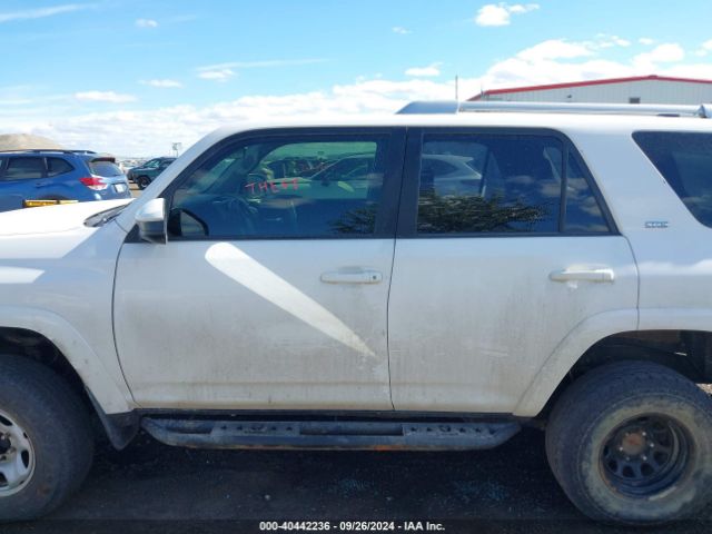 JTEBU5JR2G5305564 Toyota 4RUNNER SR5