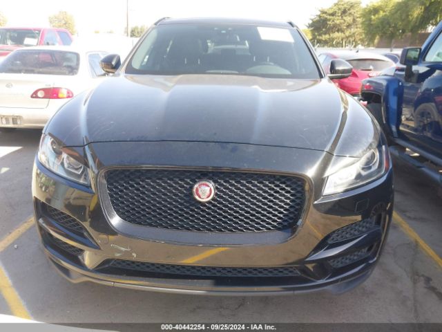 SADCJ2GX3JA285351 Jaguar F-pace 30t Premium