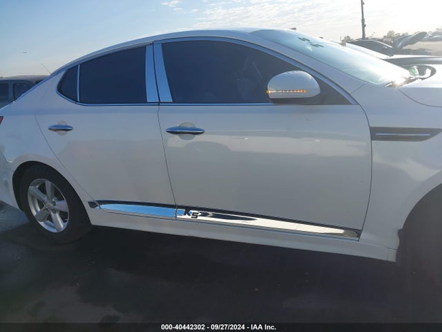 KIA Optima Lx 2015 KNAGM4A76F5584886 Image 14