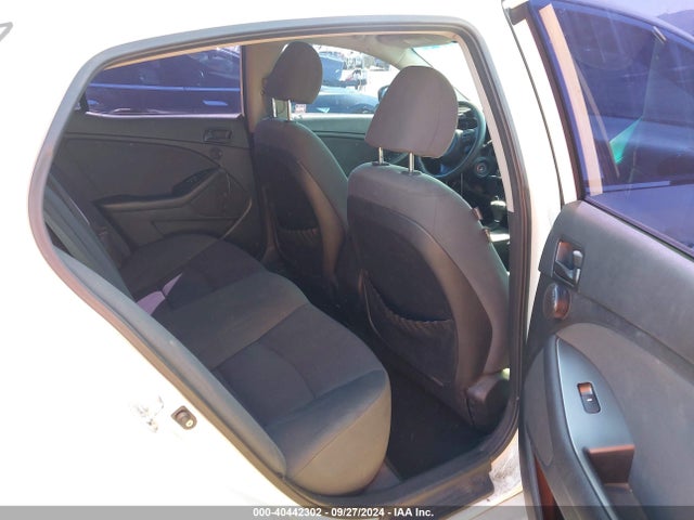 KIA Optima Lx 2015 KNAGM4A76F5584886 Image 8