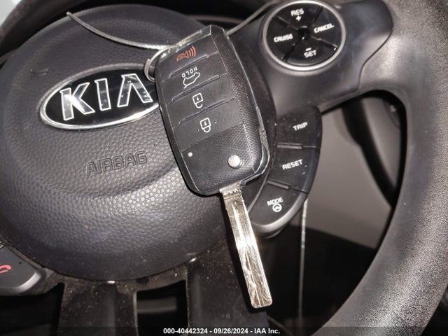 KIA Soul 2015 KNDJN2A29F7144194 Image 11