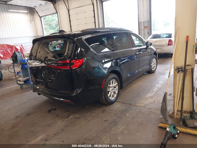 2C4RC1BG9NR211869 Chrysler Pacifica Touring L