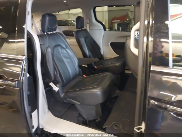 2C4RC1BG9NR211869 Chrysler Pacifica Touring L