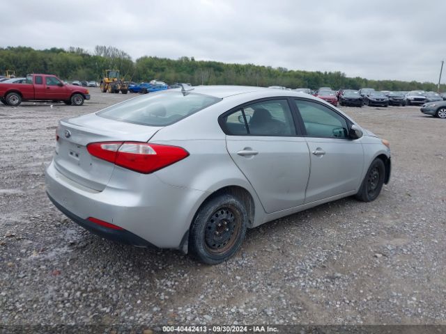 KNAFK4A66E5147333 KIA FORTE LX