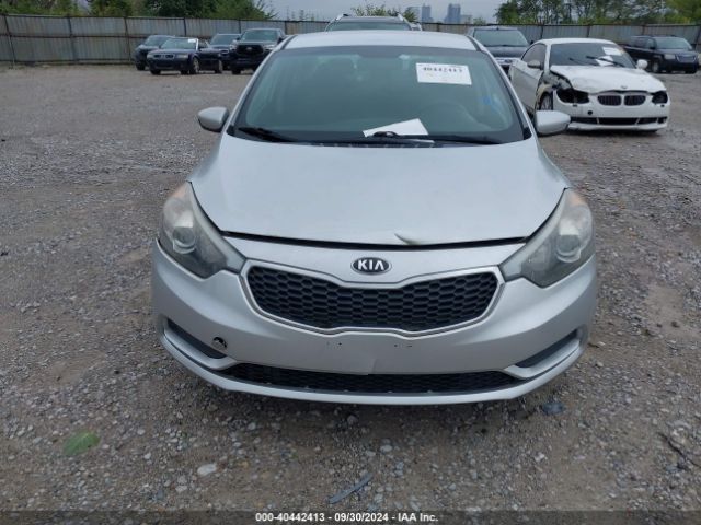 KNAFK4A66E5147333 KIA FORTE LX
