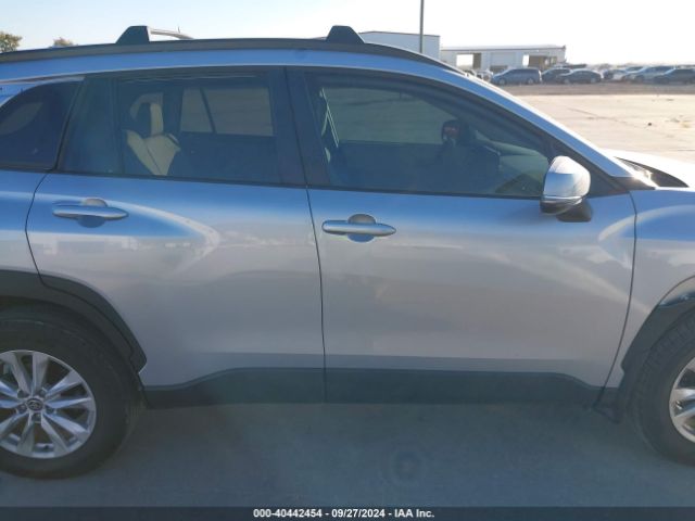 7MUCAAAG5PV048294 Toyota Corolla Cross Le