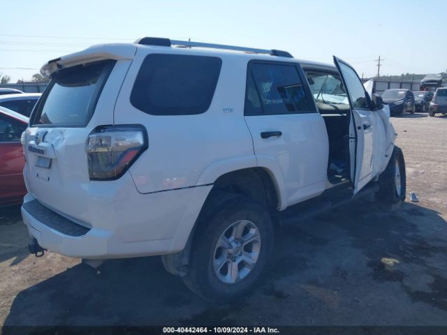 JTEMU5JR2N5981616 Toyota 4RUNNER SR5