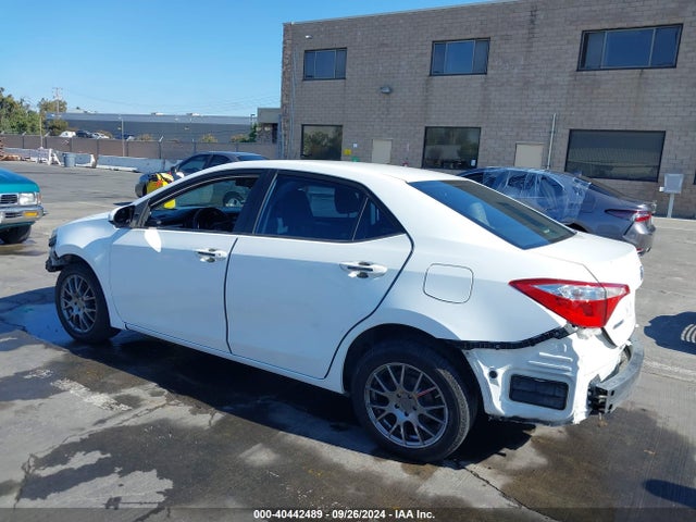 Toyota COROLLA LE 2015 5YFBURHE9FP232693 Image 3