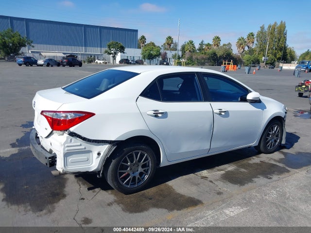 Toyota COROLLA LE 2015 5YFBURHE9FP232693 Image 4