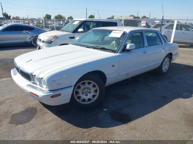 2001 JAGUAR XJ8 SAJDA14C21LF21444 Photo 1