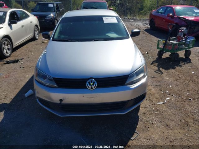 3VW2K7AJ5EM224286 Volkswagen Jetta 2.0l S