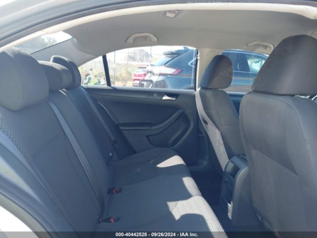 3VW2K7AJ5EM224286 Volkswagen Jetta 2.0l S