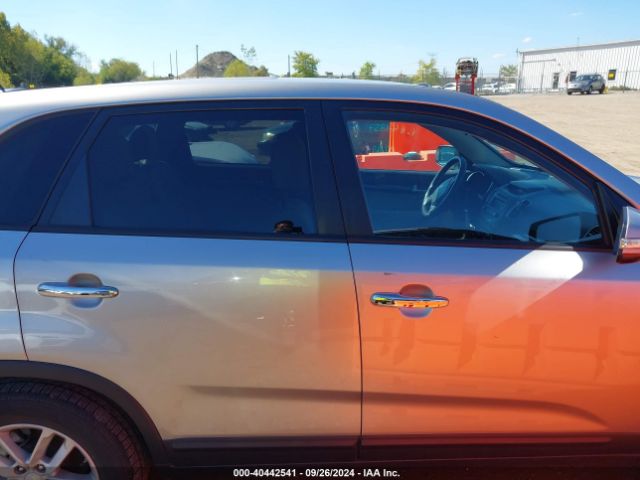 5XYKT3A60FG661857 KIA SORENTO LX