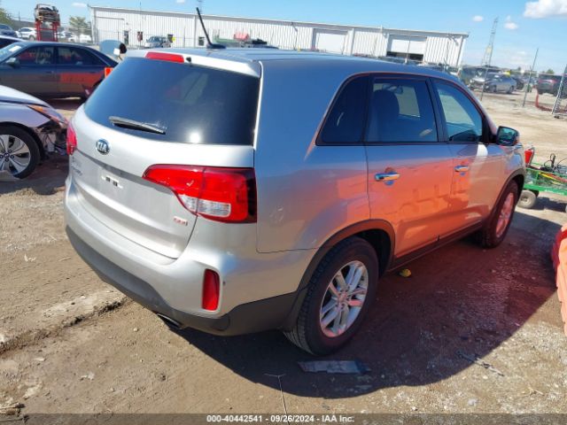 5XYKT3A60FG661857 KIA SORENTO LX