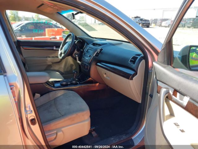 5XYKT3A60FG661857 KIA SORENTO LX