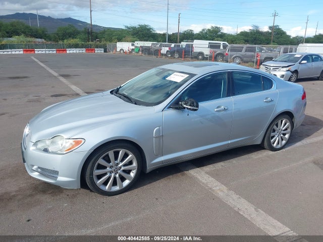 2011 JAGUAR XF SAJWA0GBXBLR81911 Photo 1