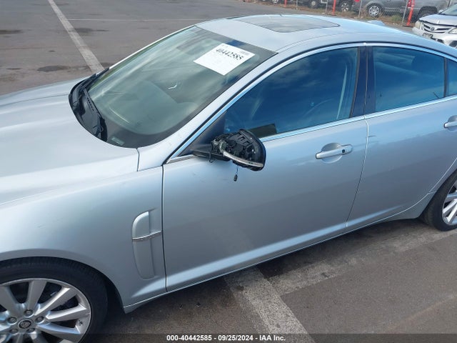 2011 JAGUAR XF SAJWA0GBXBLR81911 Photo 5