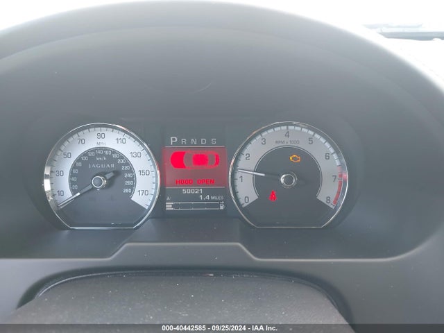 2011 JAGUAR XF SAJWA0GBXBLR81911 Photo 6