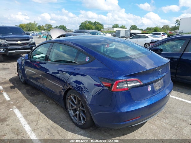 2023 TESLA MODEL 3 5YJ3E1EA1PF452654 Photo 2