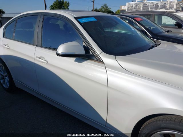 WBA8A9C59GK617081 BMW 320i