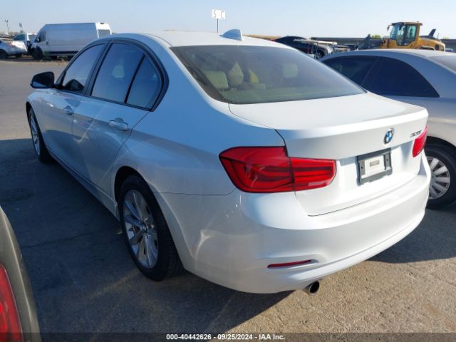WBA8A9C59GK617081 BMW 320i