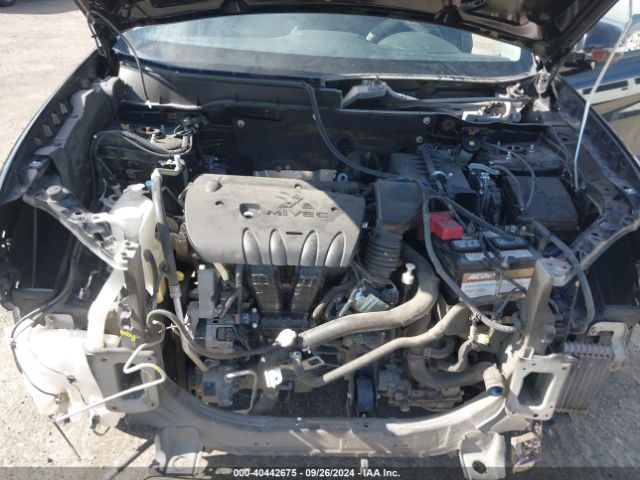 JA4AR3AW4JU003115 Mitsubishi Outlander Sport 2.4 Se