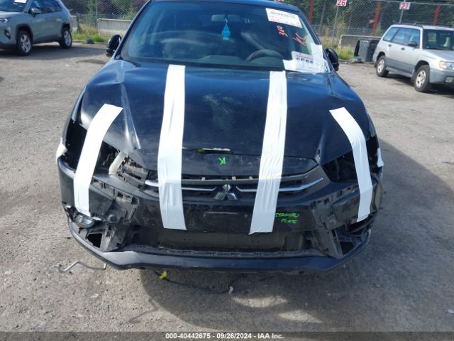 JA4AR3AW4JU003115 Mitsubishi Outlander Sport 2.4 Se