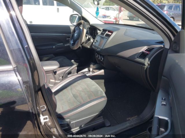 JA4AR3AW4JU003115 Mitsubishi Outlander Sport 2.4 Se