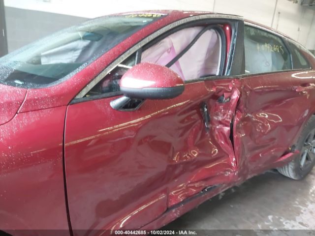 5XXG14J28MG016177 KIA K5 LXS