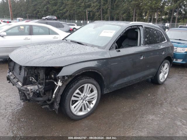 WA1CNAFY2J2200301 Audi Q5 2.0t Premium/2.0t Tech Premium