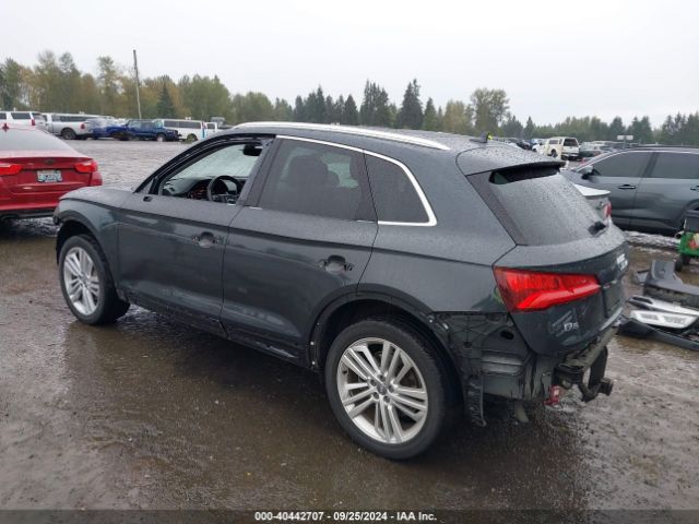 WA1CNAFY2J2200301 Audi Q5 2.0t Premium/2.0t Tech Premium