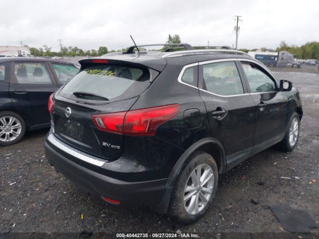 JN1BJ1CR6HW142385 Nissan Rogue Sport Sv
