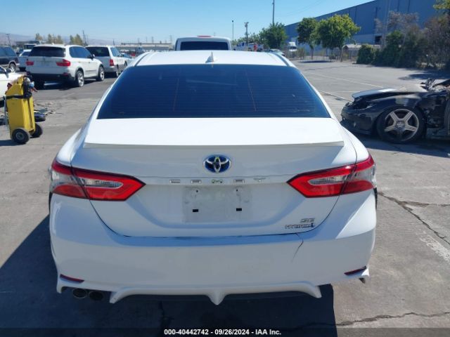 4T1B21HK5KU518272 Toyota Camry Hybrid Se