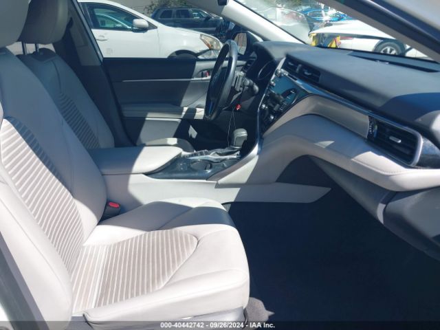 4T1B21HK5KU518272 Toyota Camry Hybrid Se