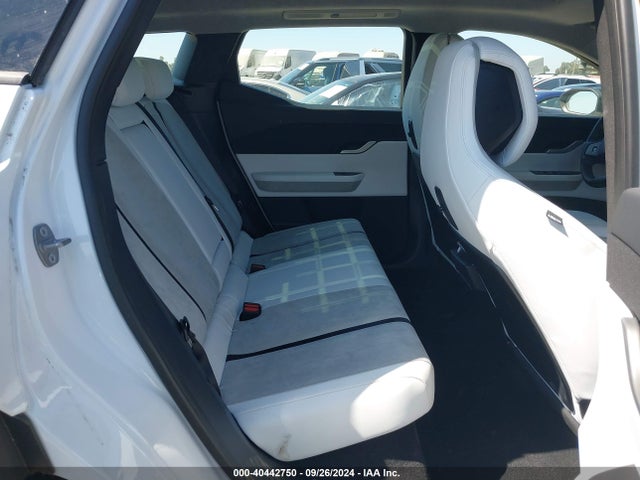 Fisker Ocean One 2023 VCF1ZBU28PG003196 Image 8