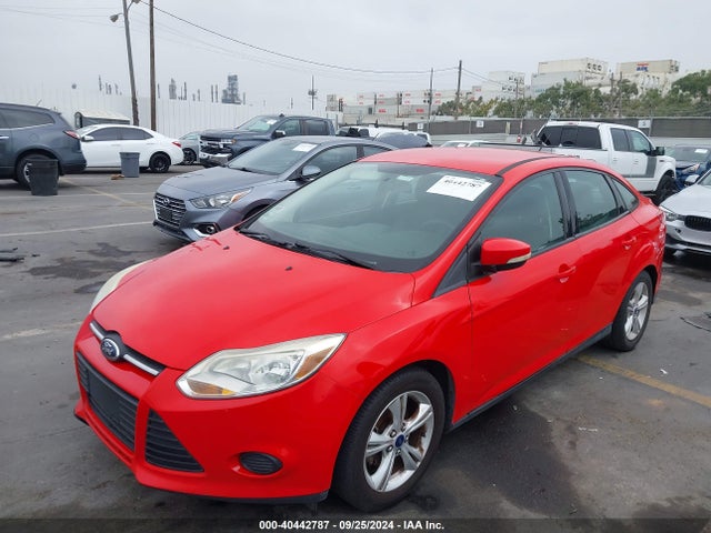 Ford FOCUS SE 2014 1FADP3F26EL421644 Image 2