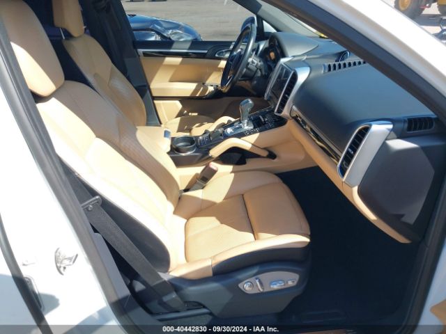 WP1AA2A21JKA03099 Porsche Cayenne Platinum Edition