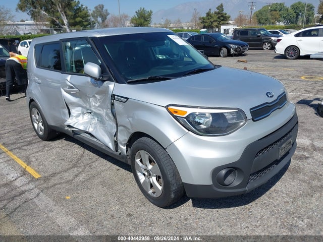 KIA Soul 2017 KNDJN2A24H7458239 Image 1