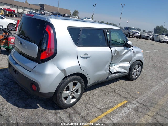 KIA Soul 2017 KNDJN2A24H7458239 Image 4