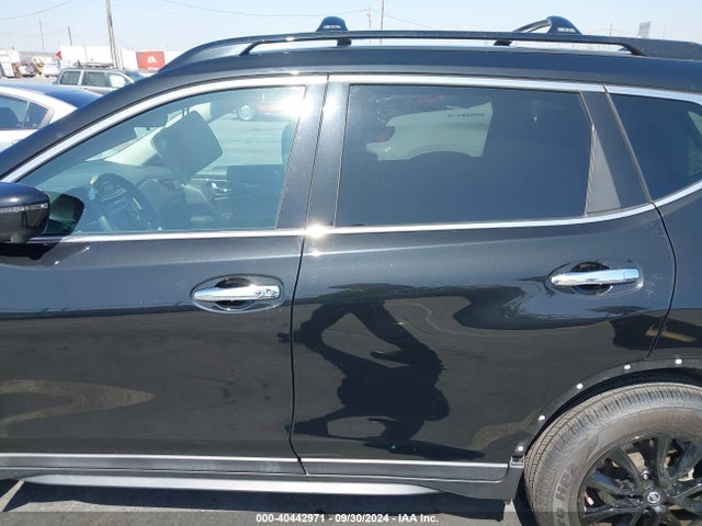 Nissan ROGUE SV 2018 5N1AT2MT1JC750479 Image 15