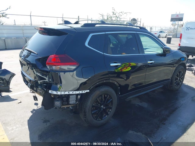 Nissan ROGUE SV 2018 5N1AT2MT1JC750479 Image 4