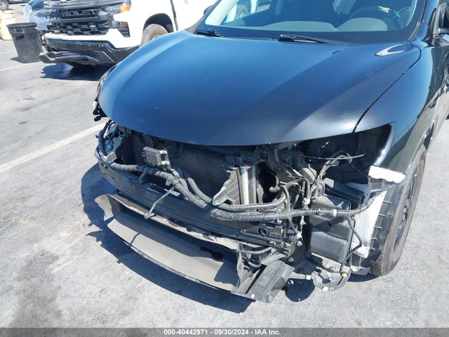 Nissan ROGUE SV 2018 5N1AT2MT1JC750479 Image 6